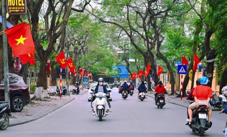 50th Anniversary of the Liberation of the South: Special 30/4 and 1/5 Holiday in Vietnam